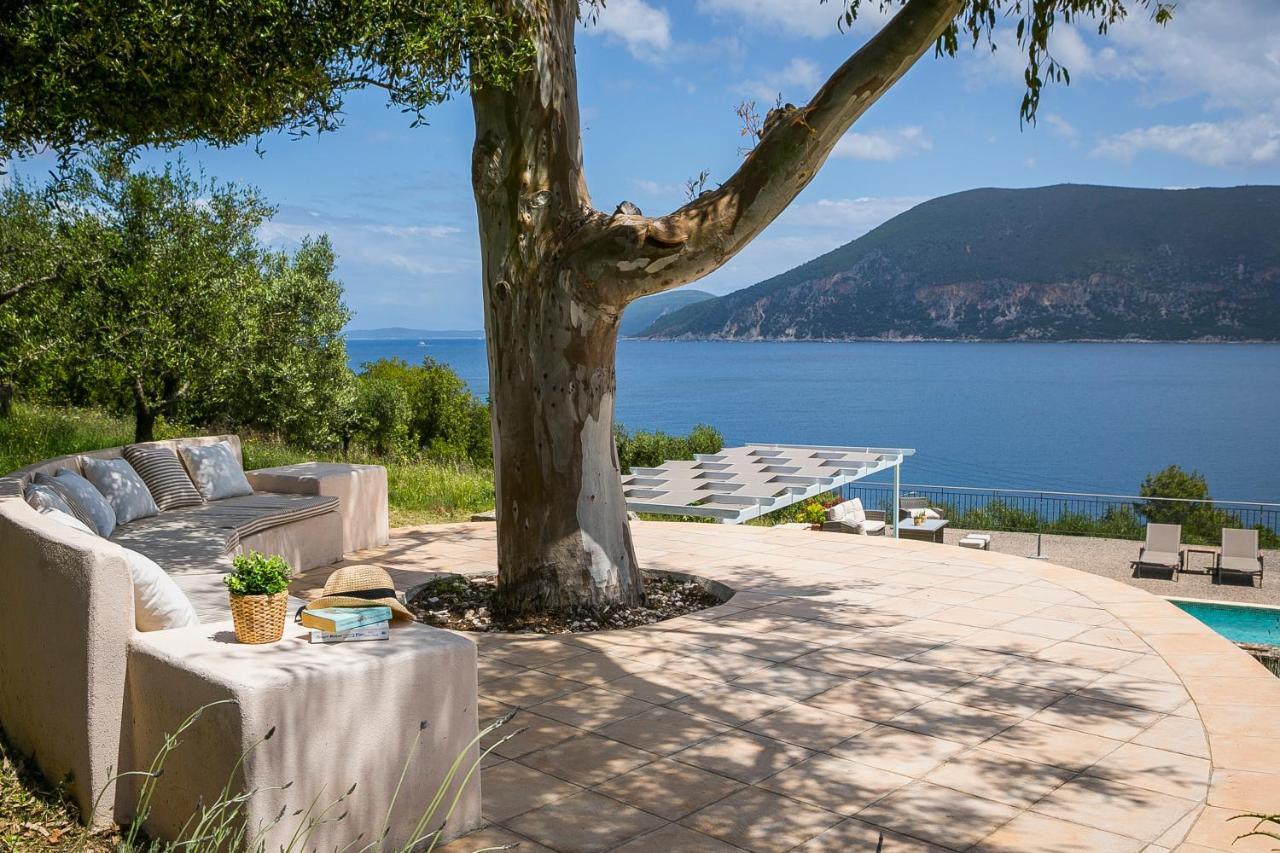 Martini Waterfront Suites Fiskardo Exterior foto